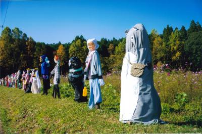 泉地区のかかし祭り