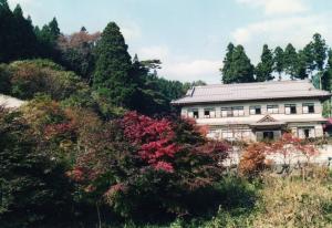 寺山鉱泉の外観