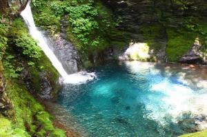 おしらじの滝
